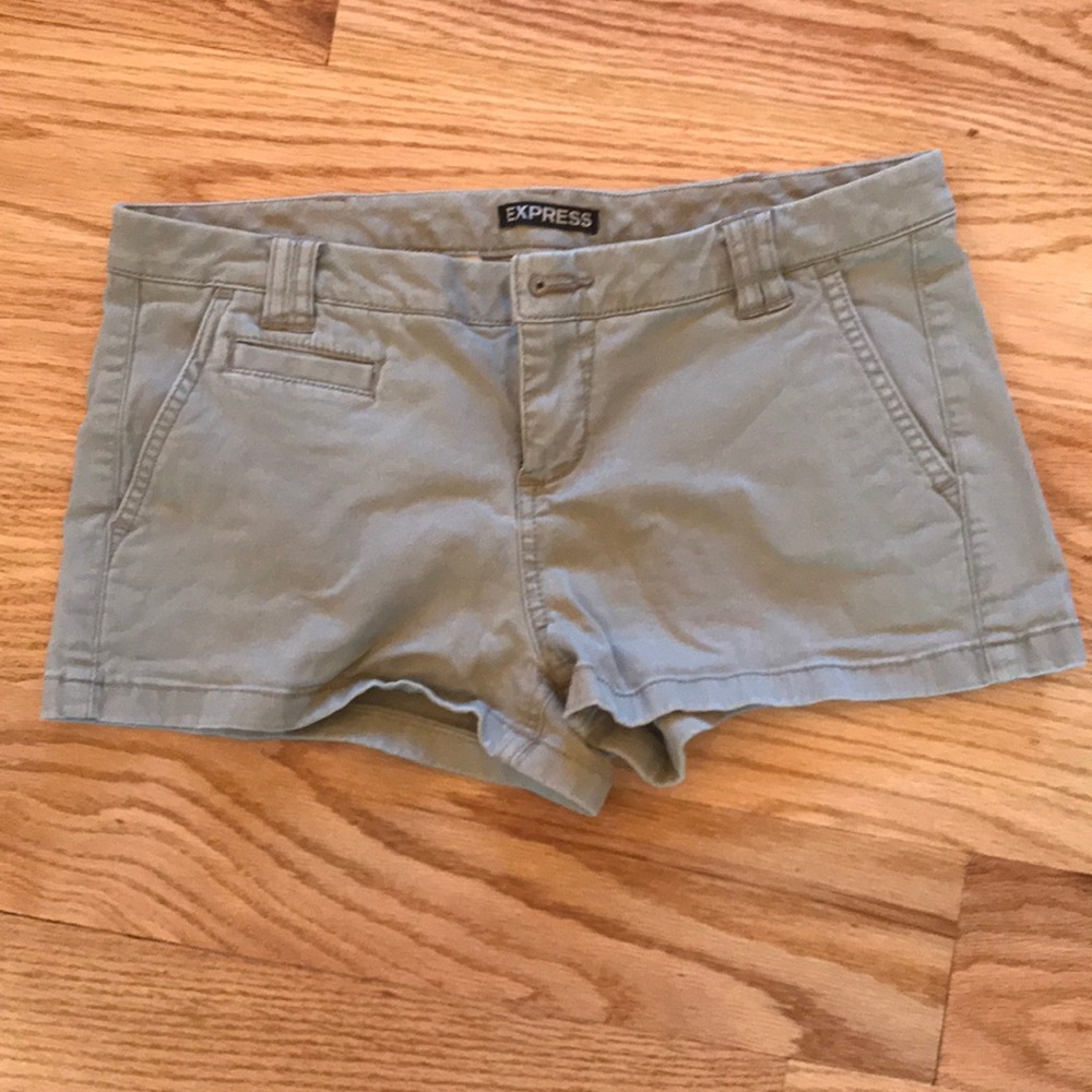 Khaki Express chino shorts